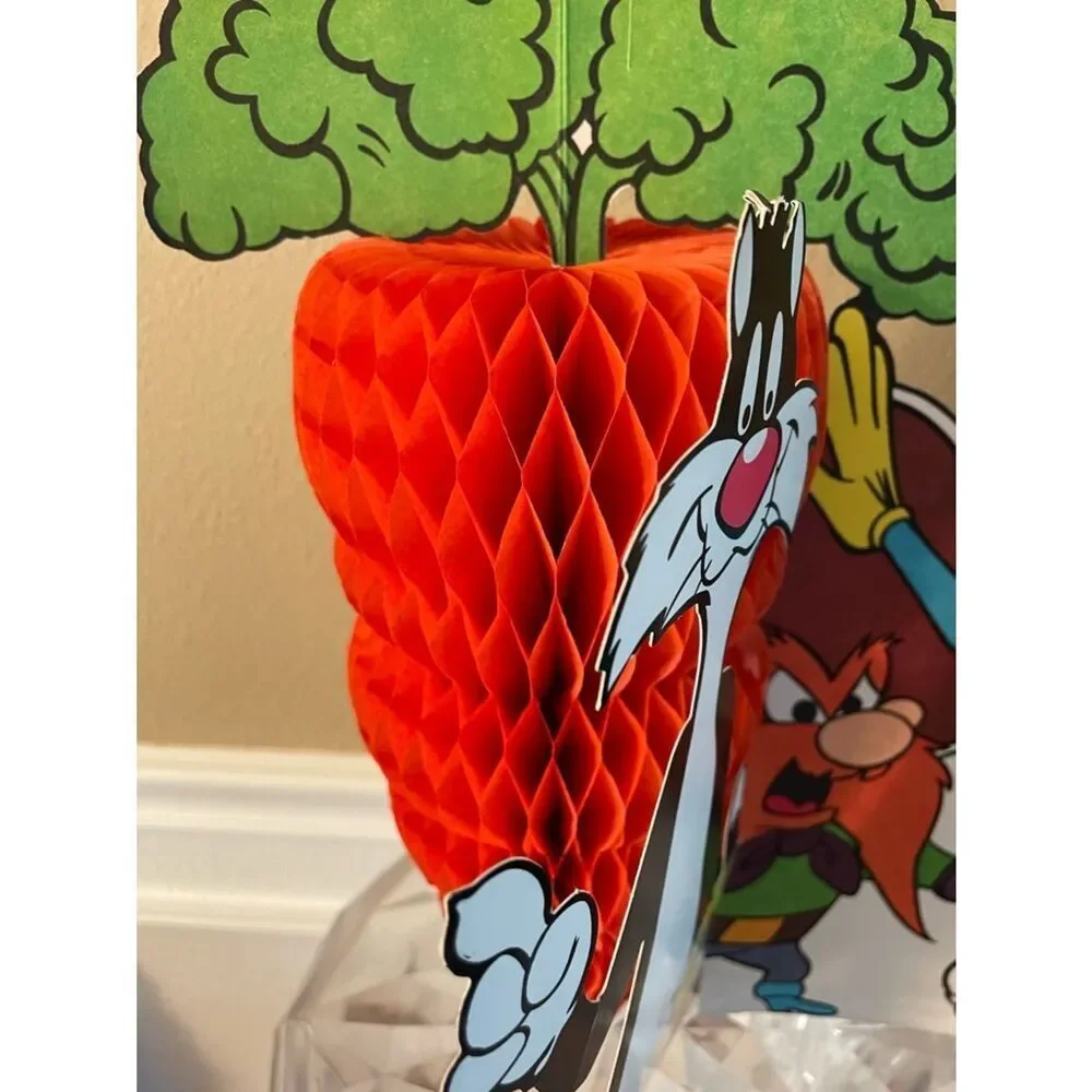 1977 Looney Tunes Carrot Honeycomb Table Centerpiece Bugs Yosemite Porky Sylvest